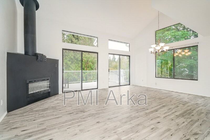 11818 Ne 105th Ct - Photo 2 of 17
