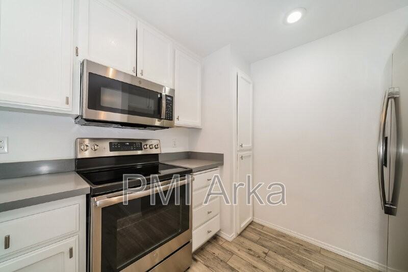 11818 Ne 105th Ct - Photo 6 of 17