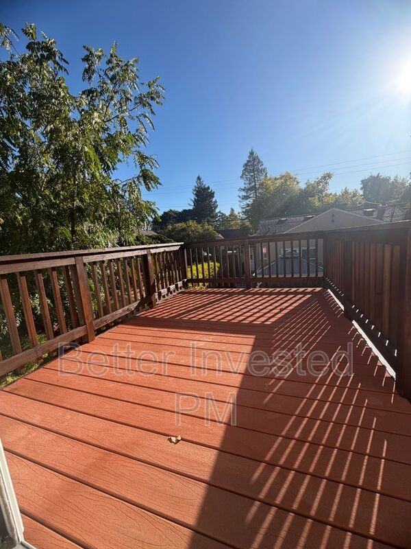 1123 Humboldt St - Photo 2 of 24