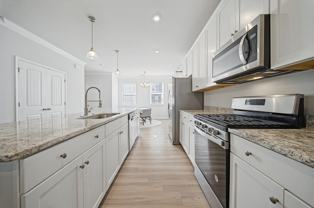 423 Asuza St - Photo 1 of 1