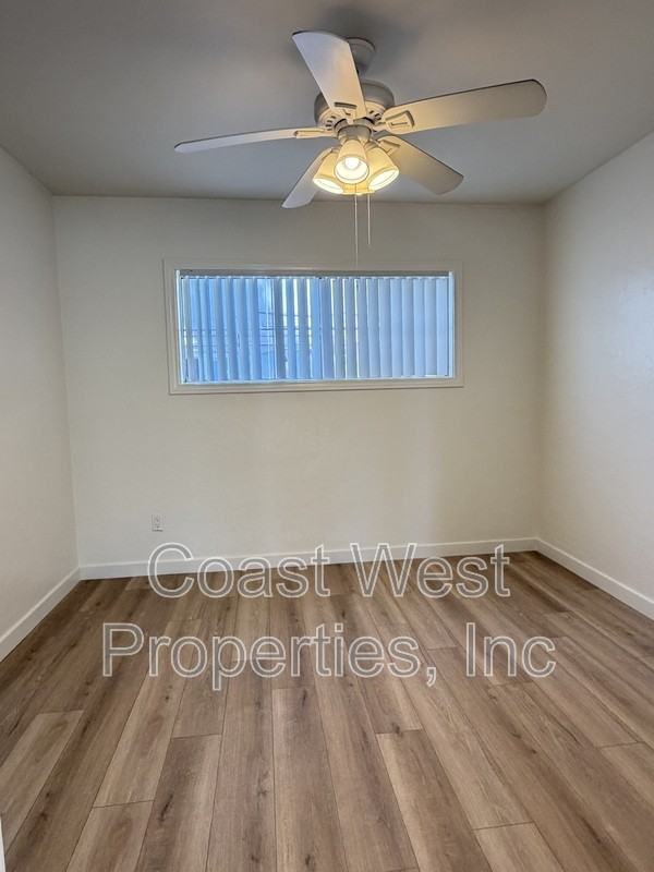 4421 College Ave - Photo 7 of 12