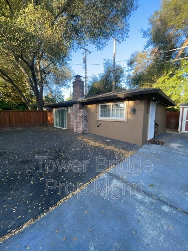 5770B Hoffman Ln - Photo 2 of 4
