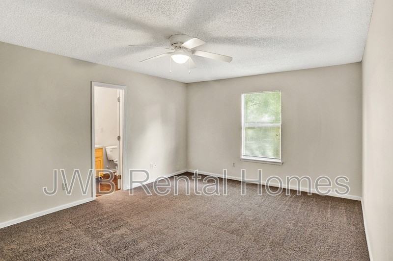 8516 Shuter Ct - Photo 6 of 17