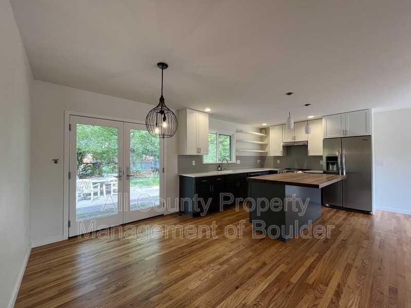 2265 Floral Dr - Photo 2 of 25