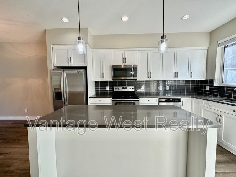 2400 Tuscany Dr - Photo 2 of 43