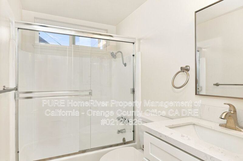 4922 Rochelle Ave - Photo 7 of 15