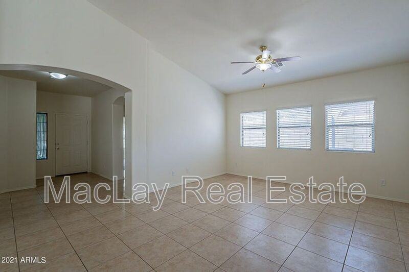 16950 W Sonora St - Photo 4 of 23