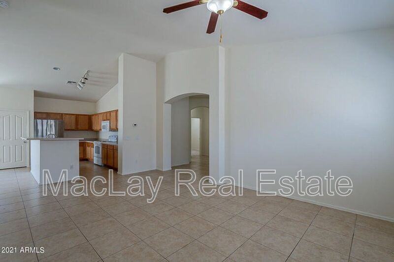 16950 W Sonora St - Photo 5 of 23