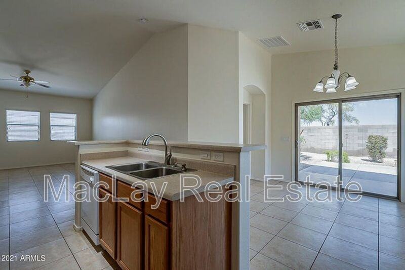 16950 W Sonora St - Photo 7 of 23