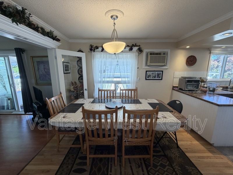 1030 Quesnel Rd - Photo 4 of 23
