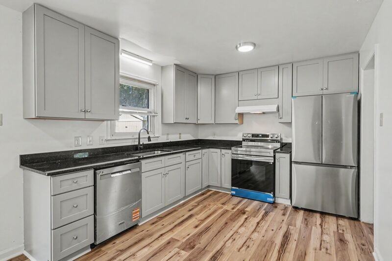 2517 Gum Wood Ct - Photo 3 of 25