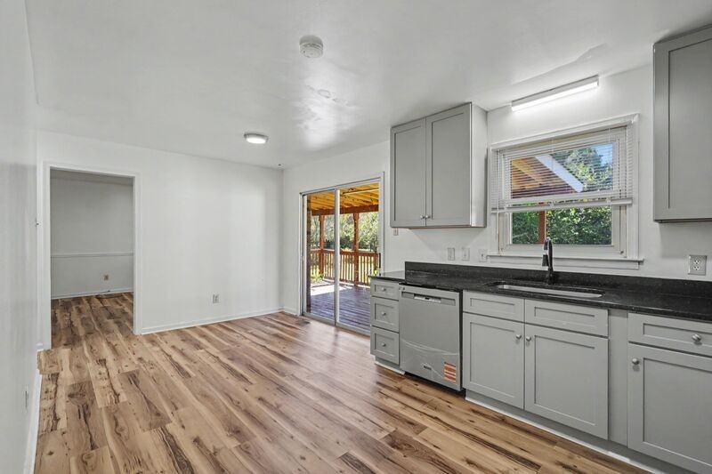 2517 Gum Wood Ct - Photo 4 of 25