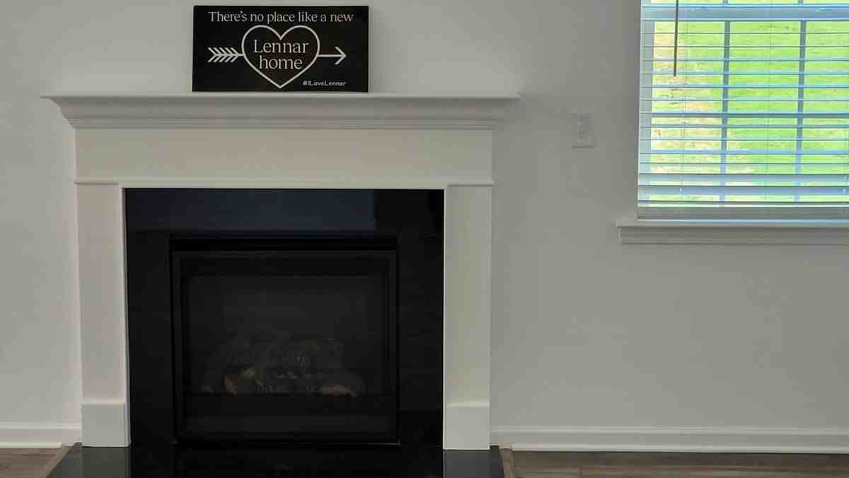 1131 Coopers Ct - Photo 5 of 15