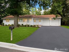 featured image of 34 Lake Way
