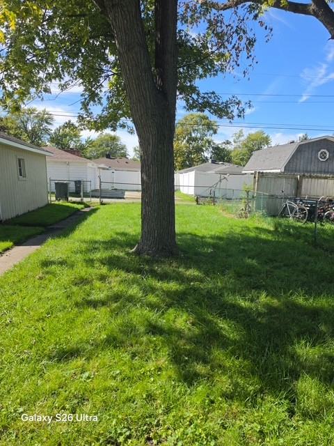 17922 Oakwood Ave #NA - Photo 6 of 15