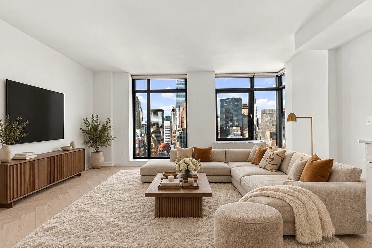 49 E 34th St #13C