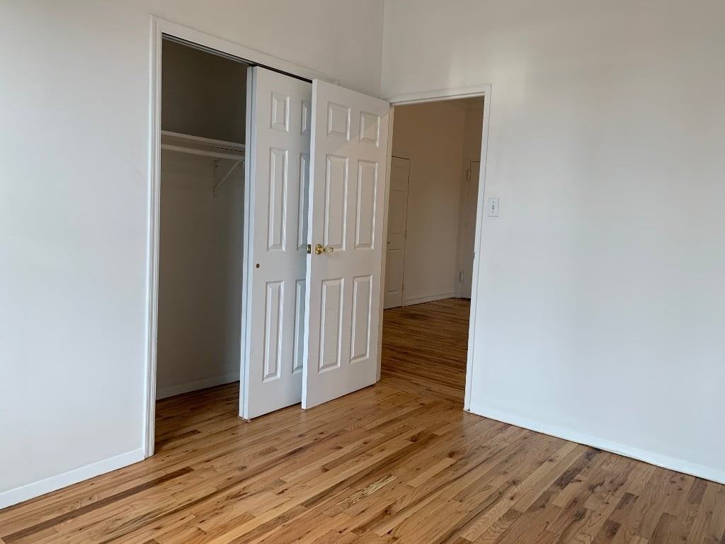 W 85th St #6A - Photo 5 of 10