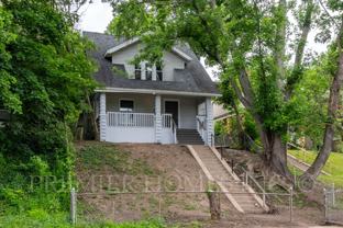 415 Elgin Ave Nw - Photo 1 of 1