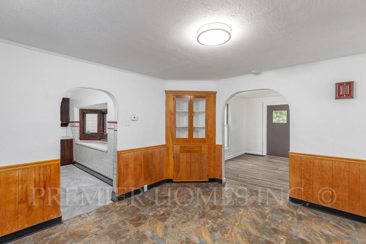 908 7th St Ne - Photo 6 of 19