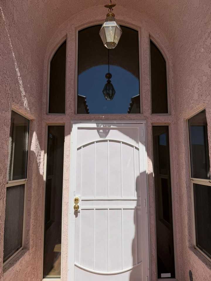 3205 Locust Blvd - Photo 3 of 39