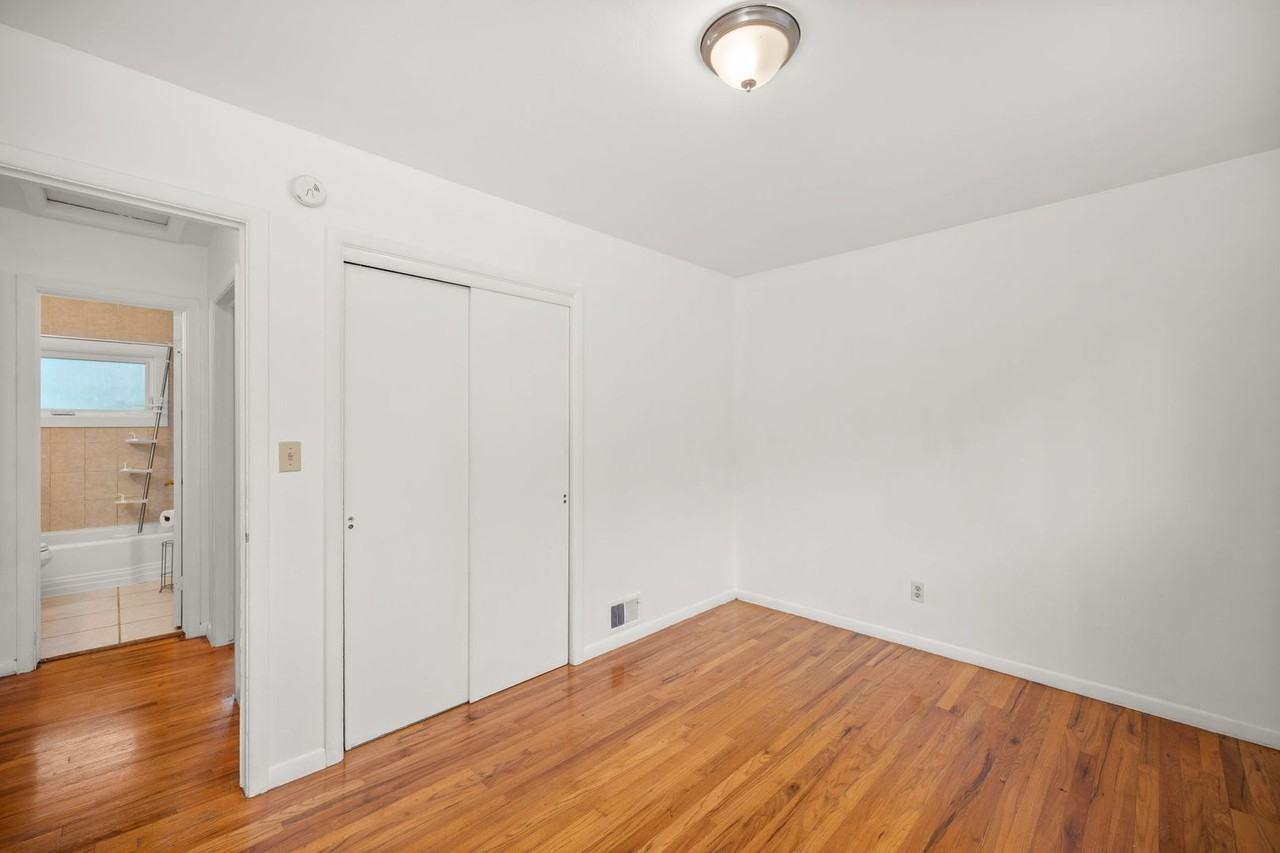 3808 E 12th Ave - Photo 5 of 27