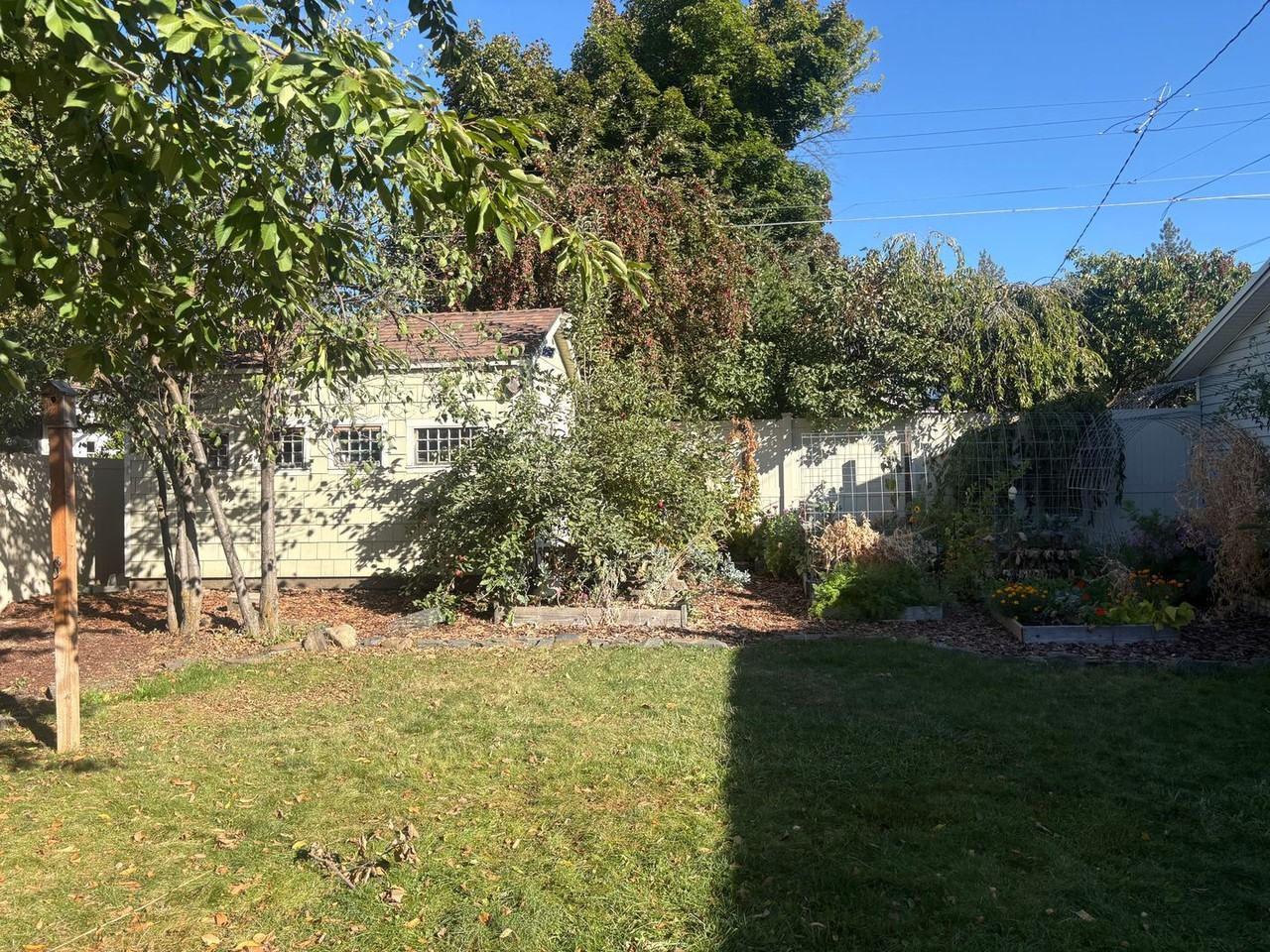3108 W Dalton Ave - Photo 4 of 17