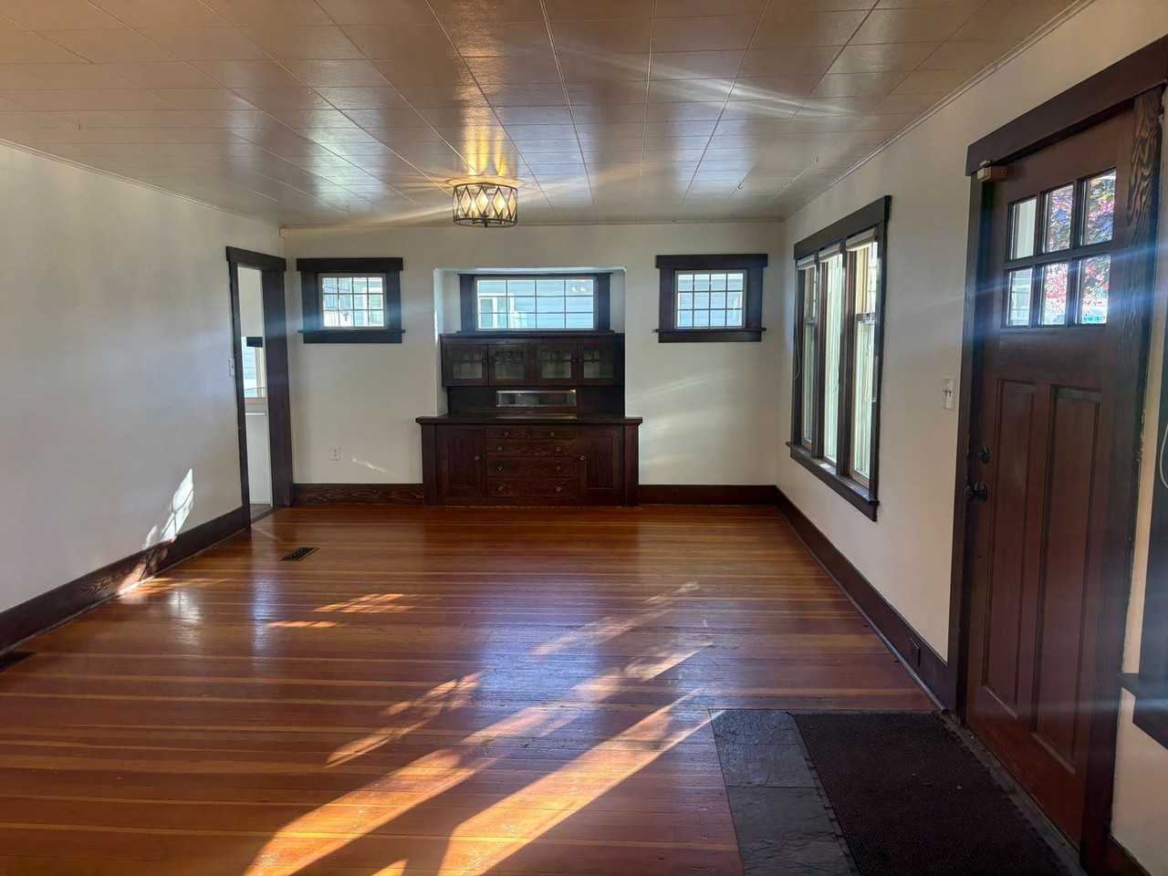 3108 W Dalton Ave - Photo 5 of 17