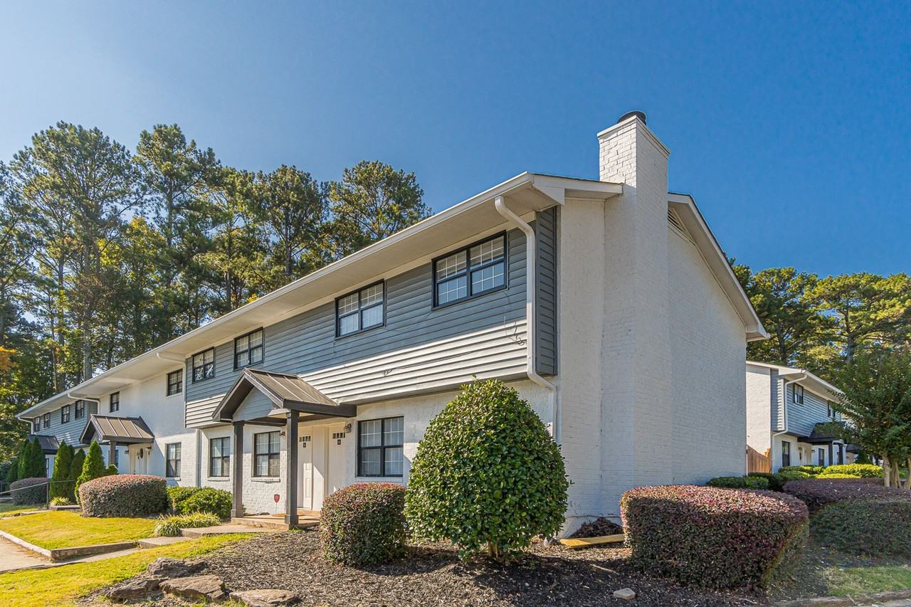 Pinewood Townhomes - Photo 2 of 50