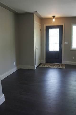 10607 100 Ave - Photo 2 of 8