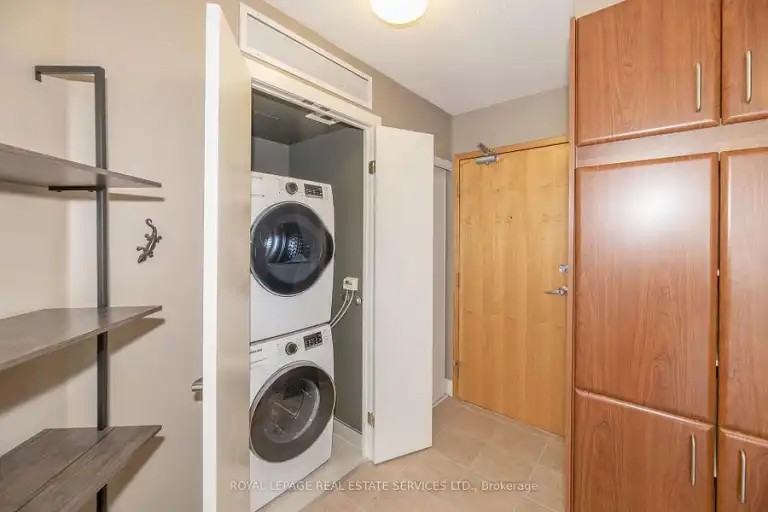 550 Queens Quay W #707 - Photo 3 of 10