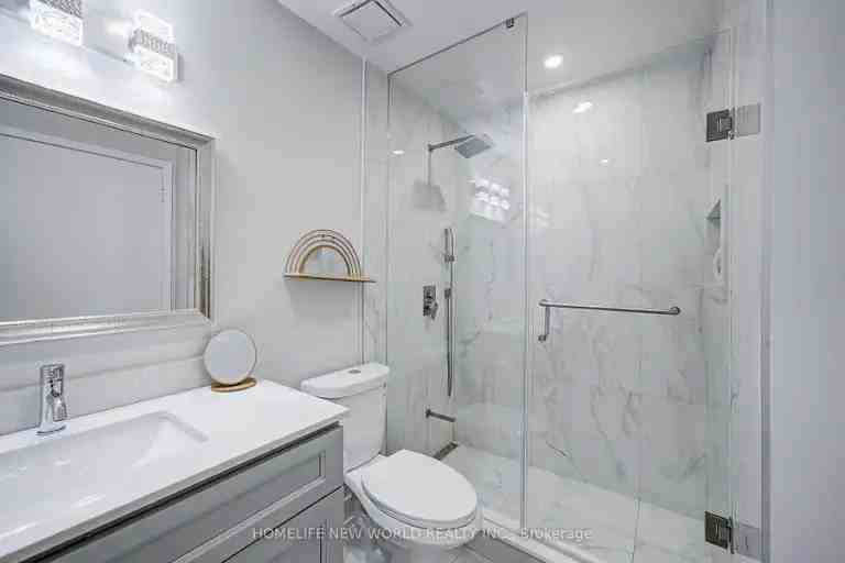 133 Jefferson Ave #B - Photo 7 of 17
