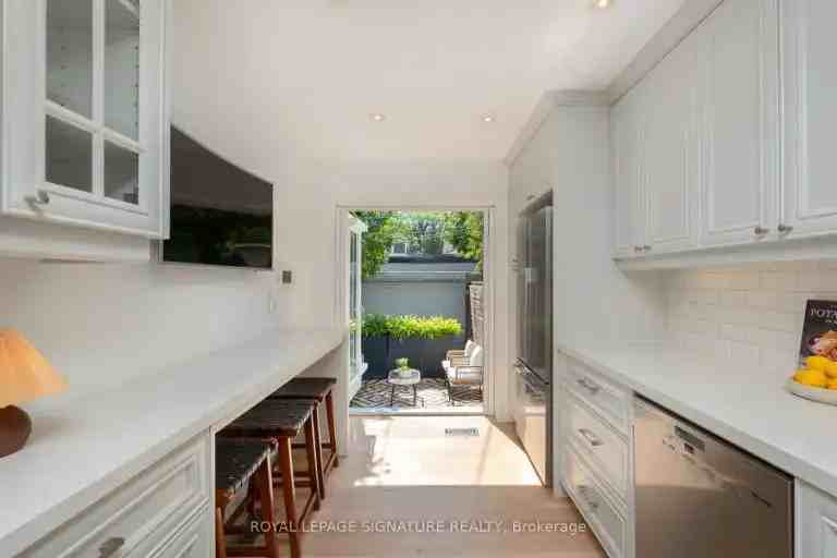 40 Bright St - Photo 5 of 20
