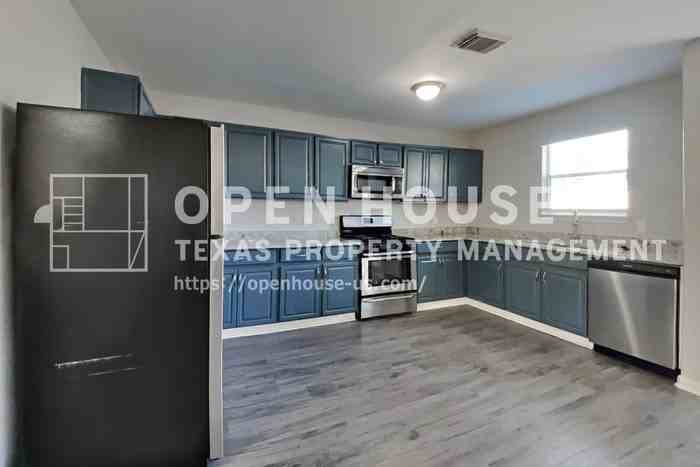 29415 Legends Stone Dr - Photo 6 of 21