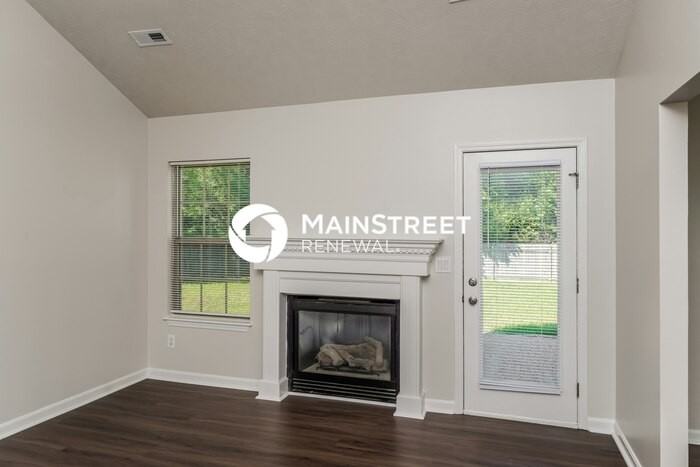 4129 Lakeside Dr - Photo 5 of 16
