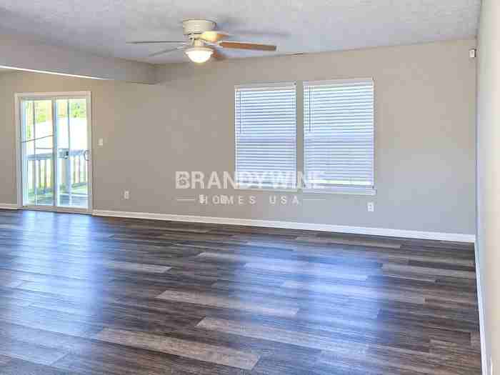 10810 Bellflower Ct - Photo 4 of 26