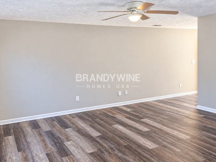 10810 Bellflower Ct - Photo 6 of 26