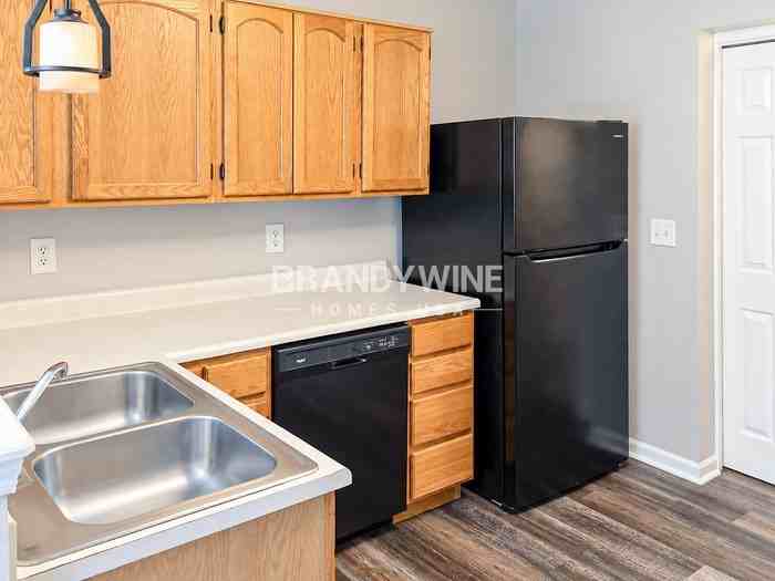 10810 Bellflower Ct - Photo 7 of 26