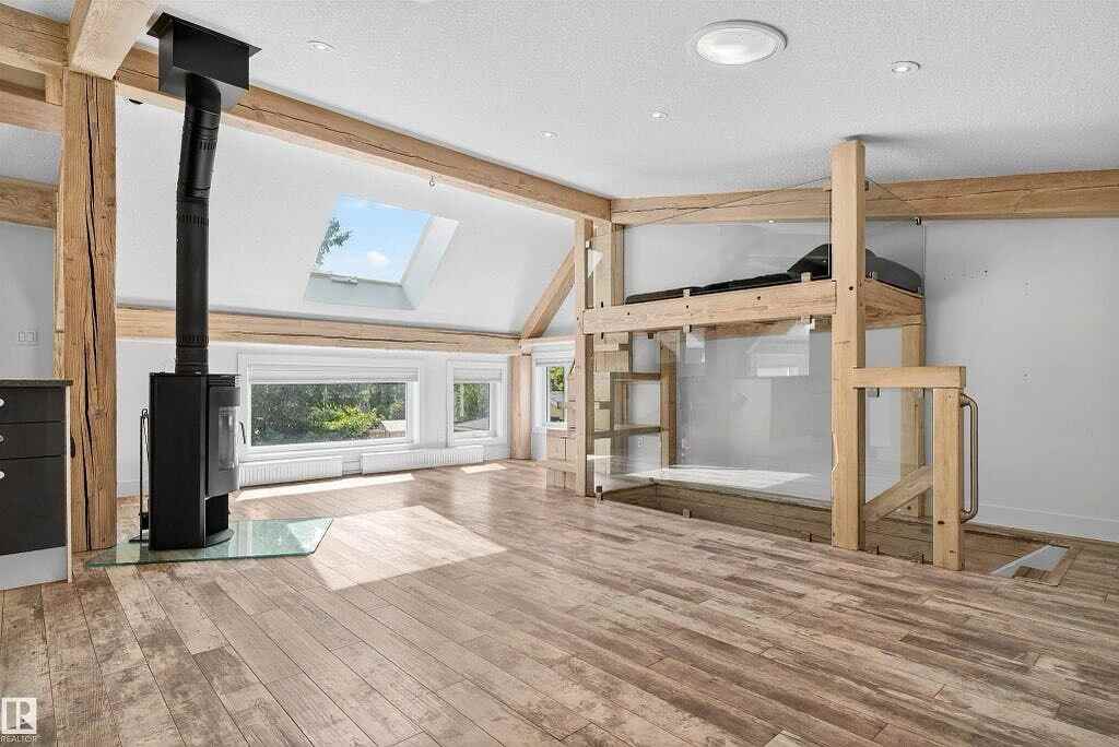 7222 119 St Nw - Photo 4 of 11