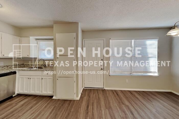 4814 Crest Dr - Photo 6 of 20