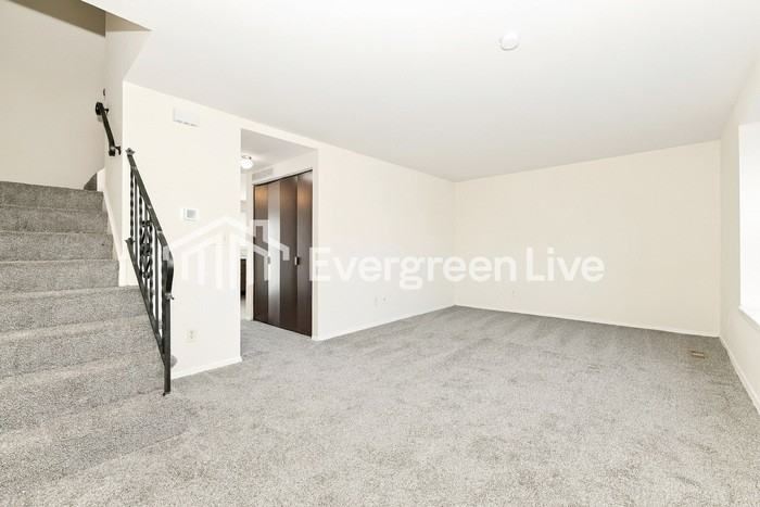 7572 Mount Whitney St - Photo 3 of 15
