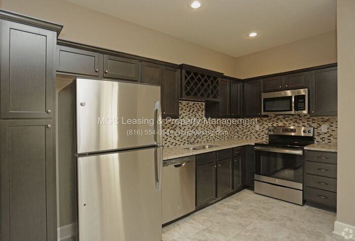 539 N Foxridge Dr - Photo 5 of 21