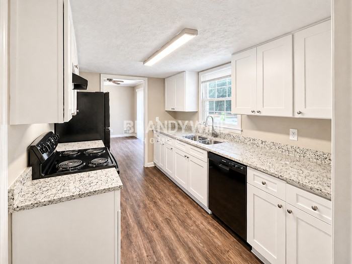 3073 Cobb Trl - Photo 7 of 21