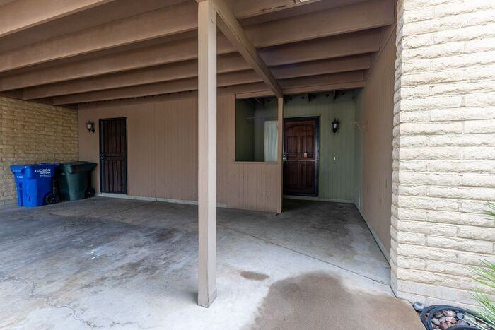 1433 S Park Ln - Photo 3 of 28