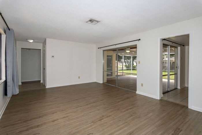 408 London Rd - Photo 3 of 27