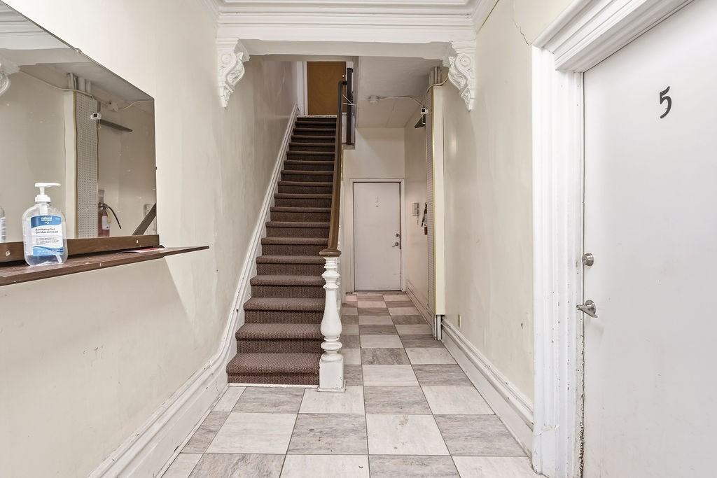 155 Stewart Street #2 - Photo 4 of 30