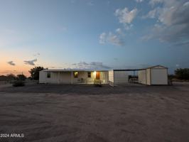 featured image of 13217 N Hettick Ln