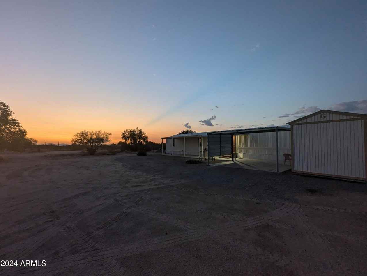 13217 N Hettick Ln - Photo 2 of 22