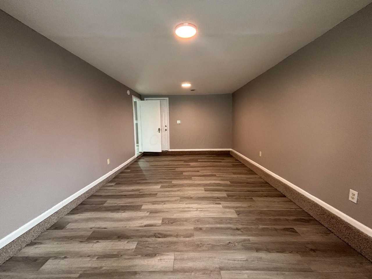 903 Breathitt Ave - Photo 2 of 11
