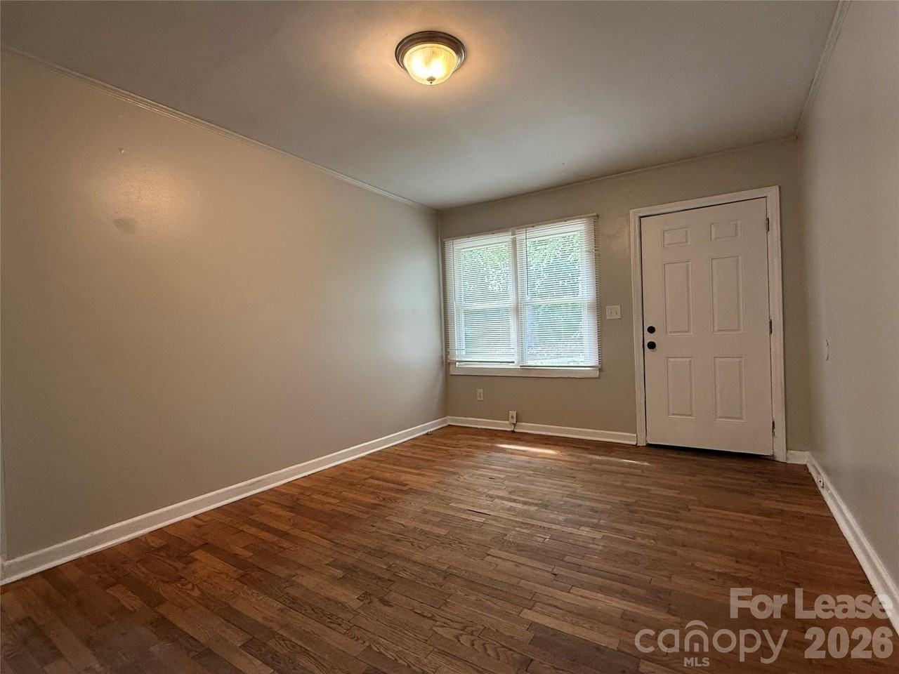 102 E Bradley St - Photo 2 of 19