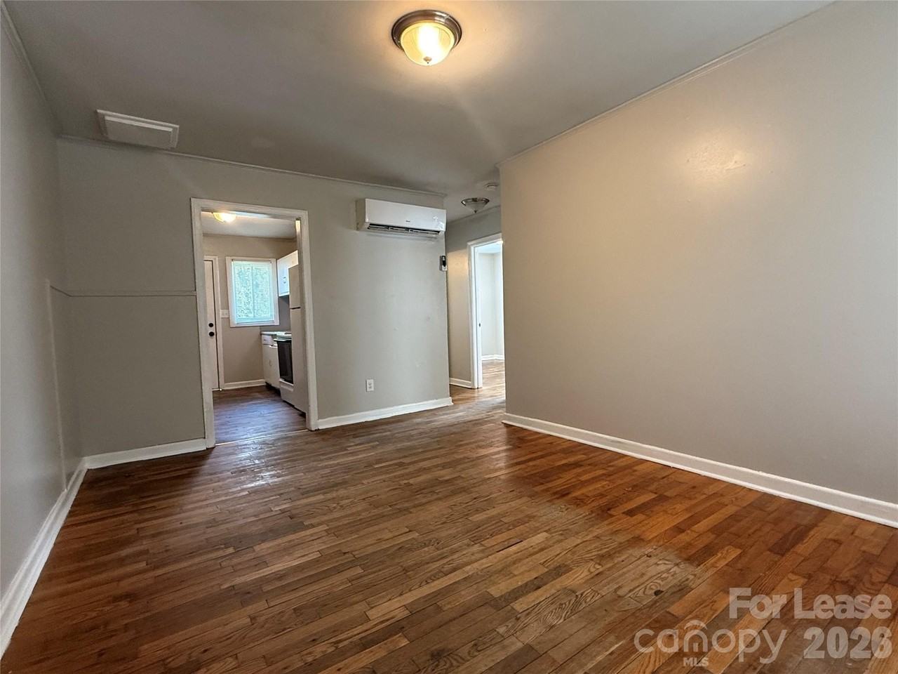 102 E Bradley St - Photo 3 of 19